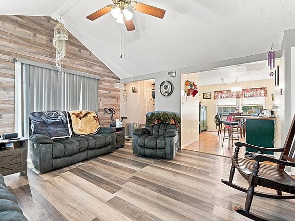 5th image of 1210 Virginia Ln