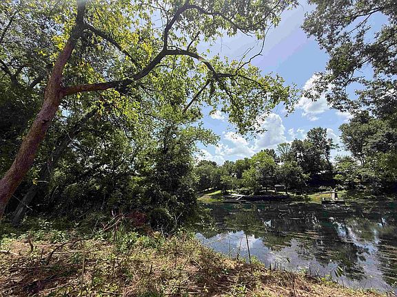 3rd image of 59 River Dr