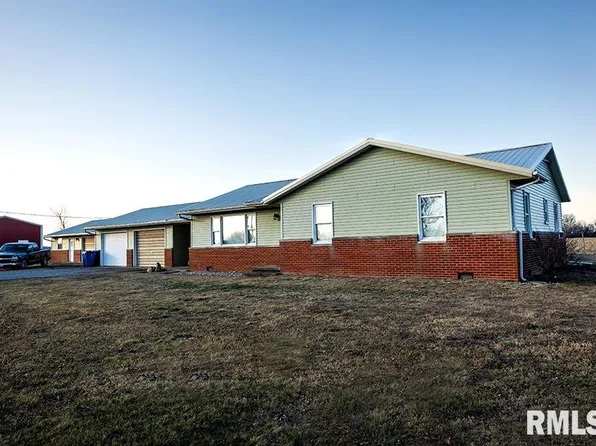 7671 Us Highway 50 Hwy, Iuka, IL 62849