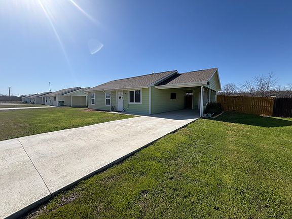 2nd image of 144 Bridlewood Ln