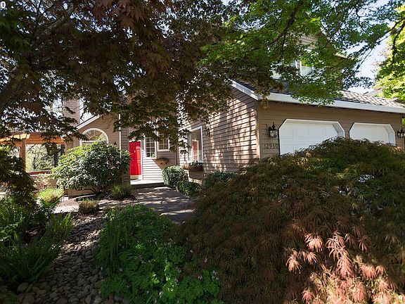 2nd image of 12930 SW Glacier Lily Cir