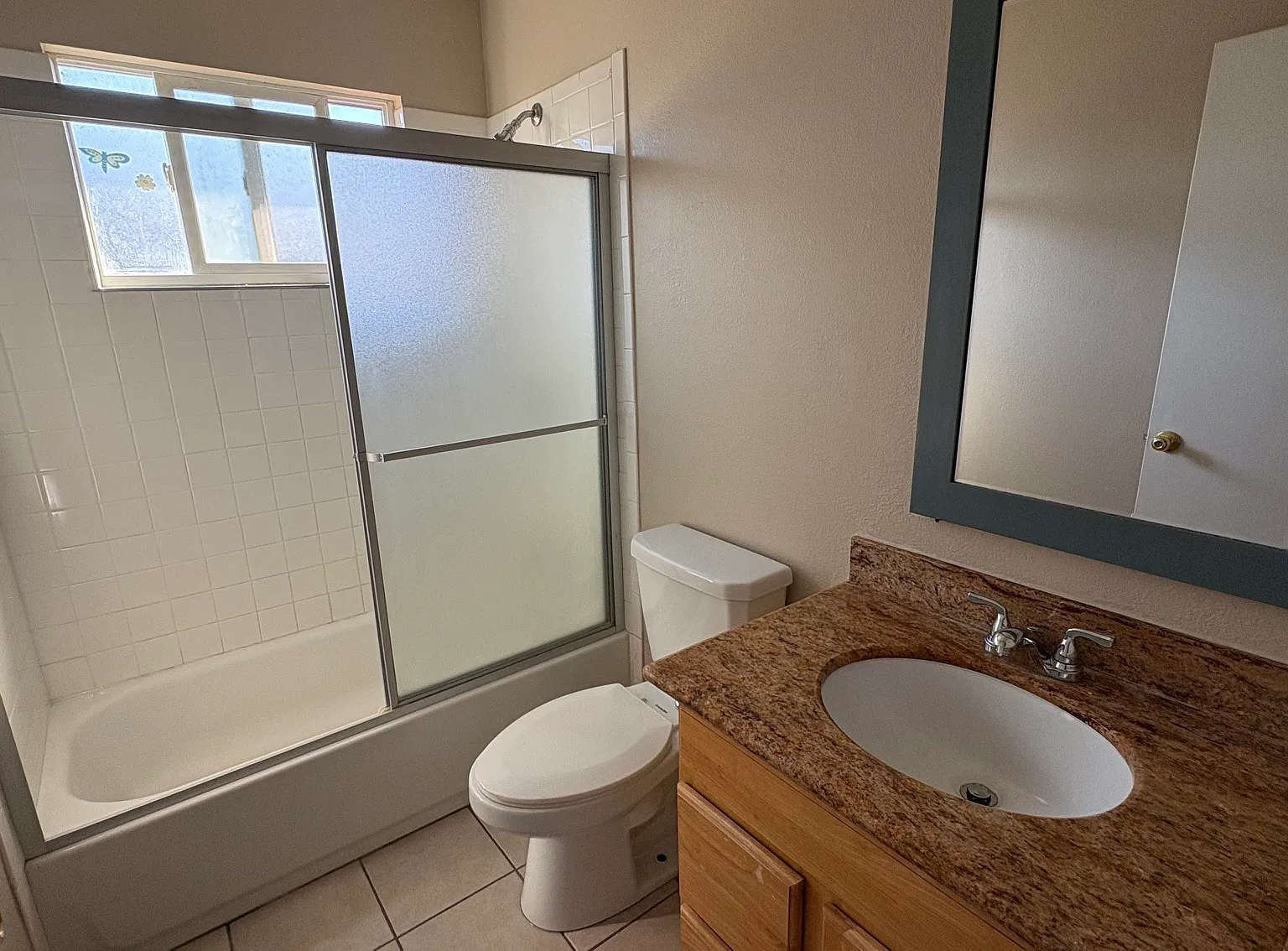 3 bed, 1248 sqft, $3,200 — Photo 2