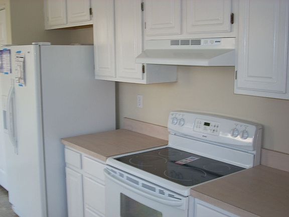 4th image of 109 Berkshire Blvd