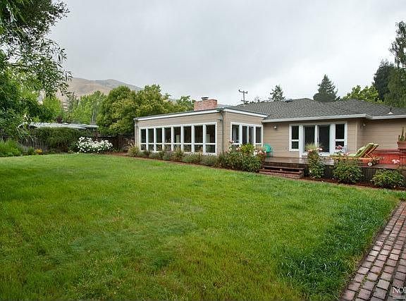 3rd image of 215 Van Winkle Dr