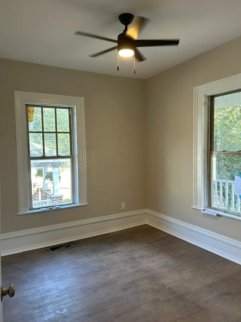 3 bed, 1100 sqft, $2,550 — Photo 2
