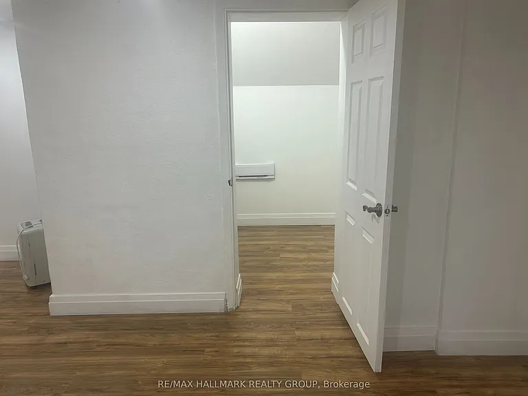 1540 Maxime St #B — Photo 16