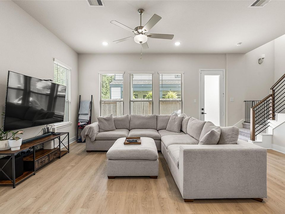 1st image of 4001 Baja Ln