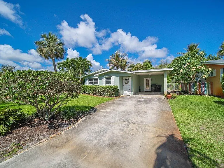 262 SE Monterey Ave — Photo 22