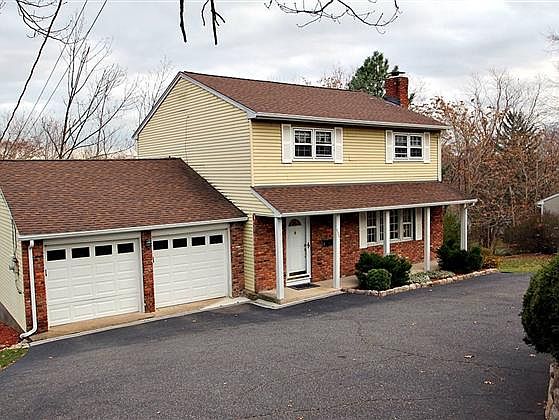 1st image of 133 Sherwood Dr