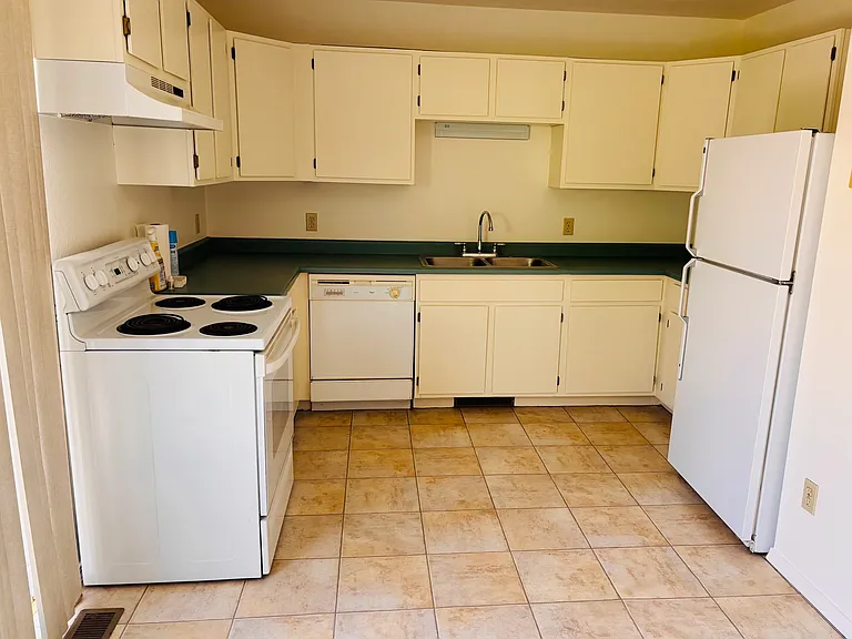 610 S Cedar St #2 — Photo 10
