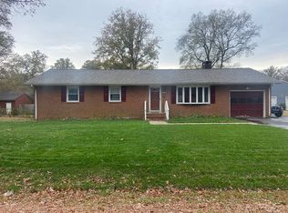14528 Sir Peyton Dr, Chester, VA 23836