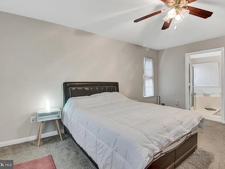 320 Kalorama Rd — Photo 16