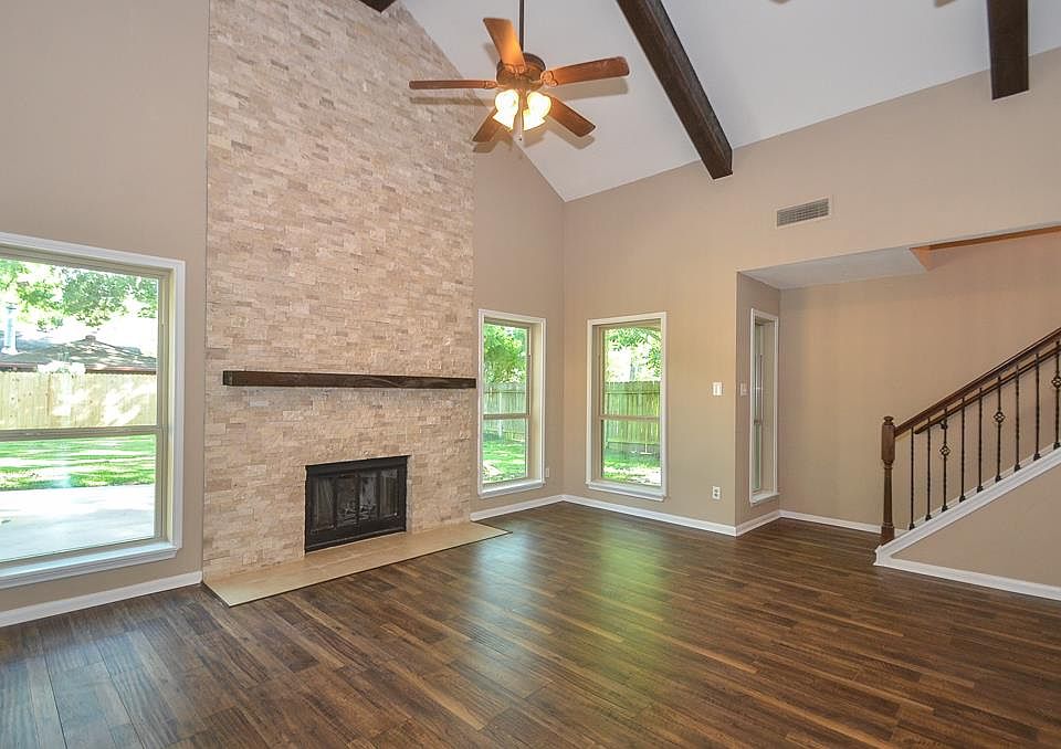 1st image of 2003 Plantation Dr