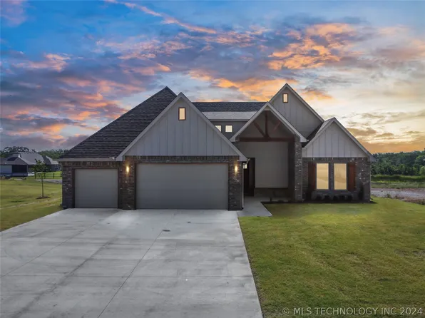 19041 Orchard Cir, Catoosa, OK 74015