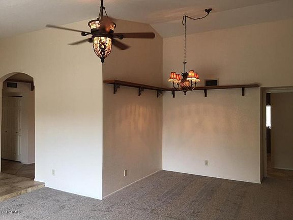 5th image of 1132 E Glencove St