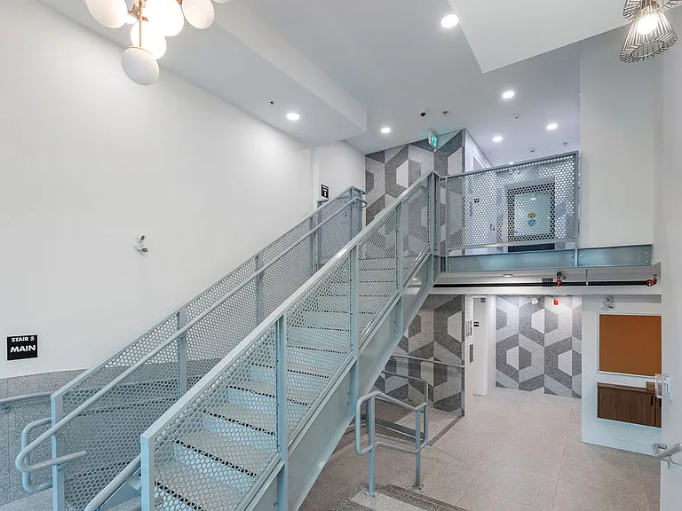 3455 Hastings St E — Photo 16