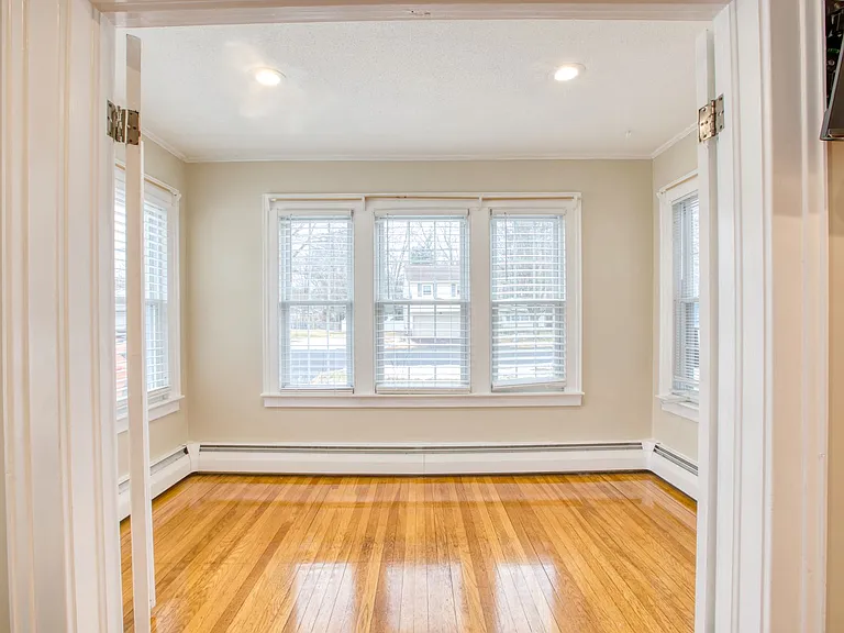 117 John Ave — Photo 9