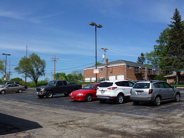 2nd image of 5125 Blodgett Ave APT 106-T