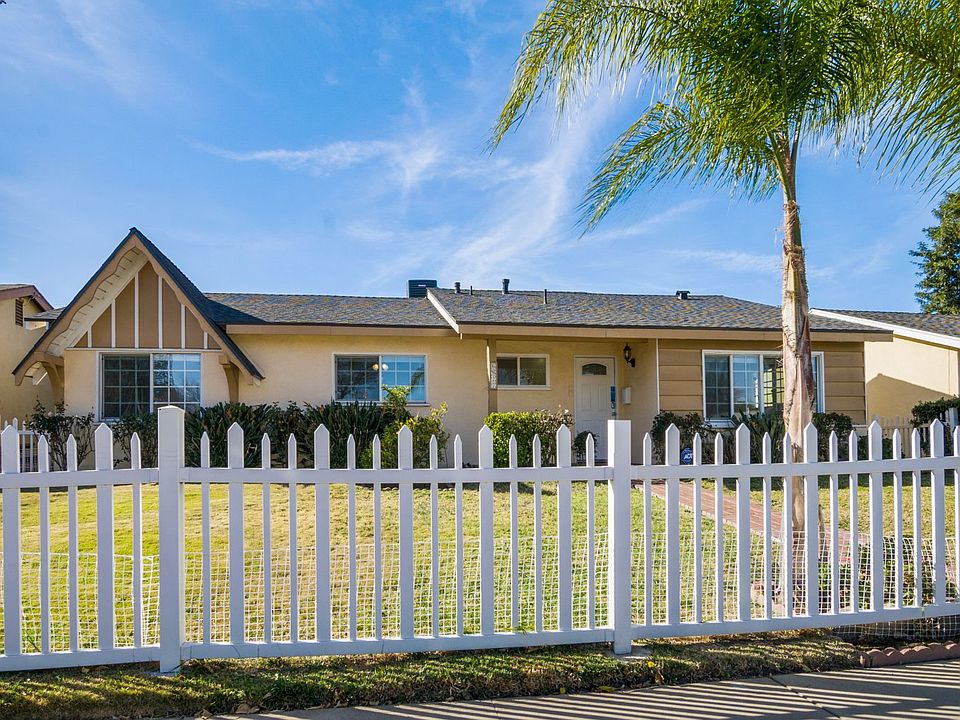 1st image of 6927 Fallbrook Ave
