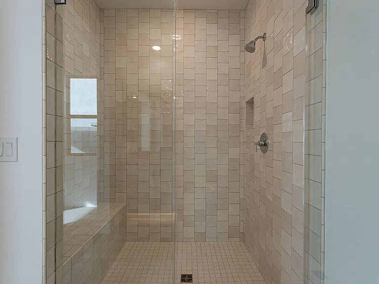 21411 W Meadowbrook Ave — Photo 28