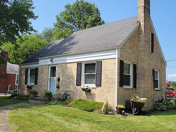 2nd image of 482 Moull St