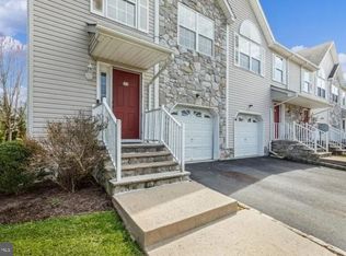 32 Edith Dr, Somerset, NJ 08873