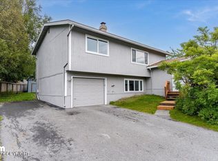 4141 Edinburgh Dr, Anchorage, AK 99502