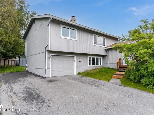4141 Edinburgh Dr, Anchorage, AK 99502