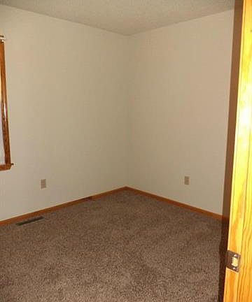 5th image of 800 Valley Woods Dr