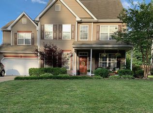 306 Jamestown Oaks Dr, Jamestown, NC 27282