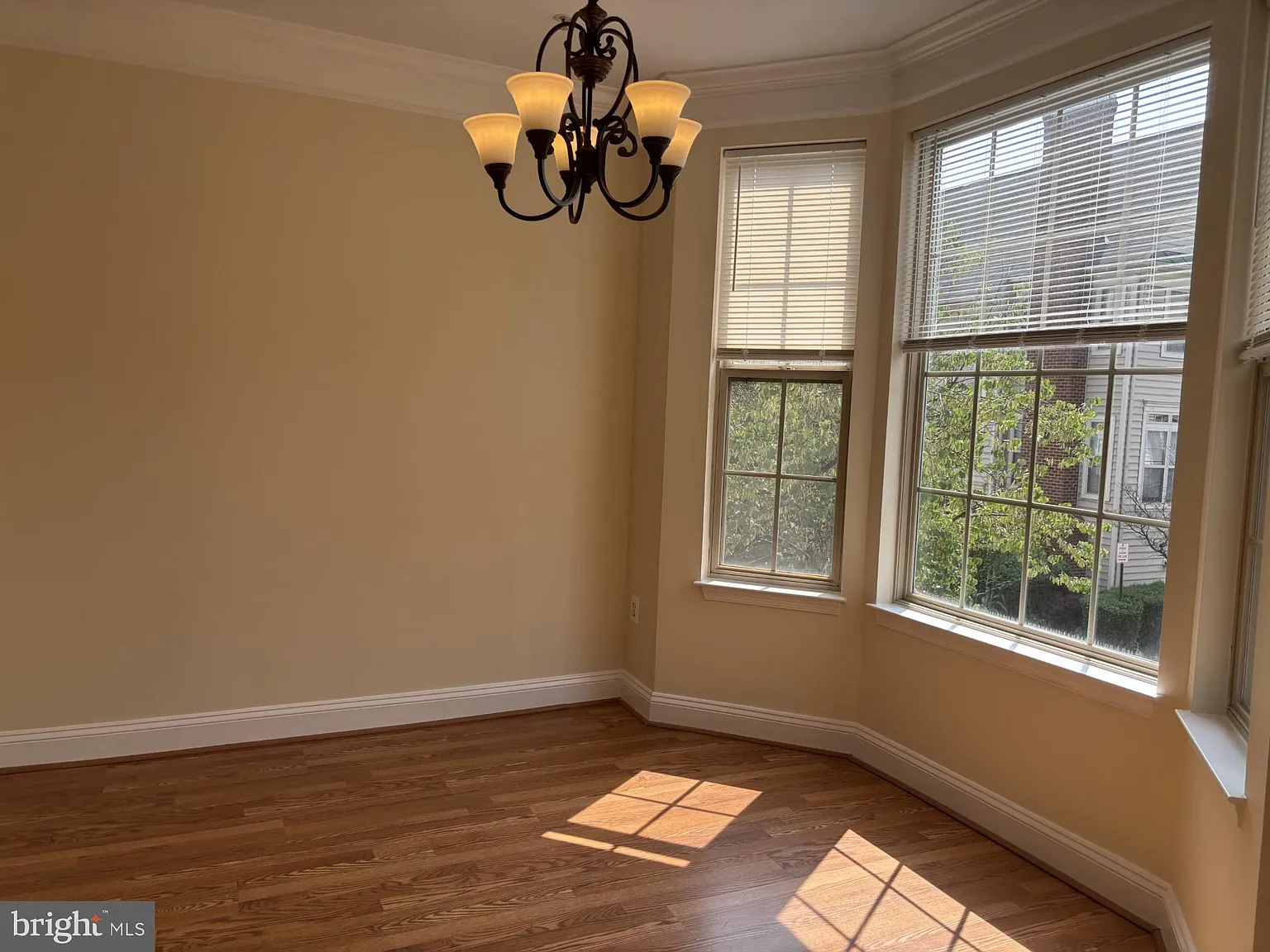 2 bed, 2.0 bath, 1090 sqft, $2,495 — Photo 4