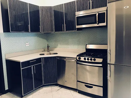 Rented by Avenues Real Estate | media 49