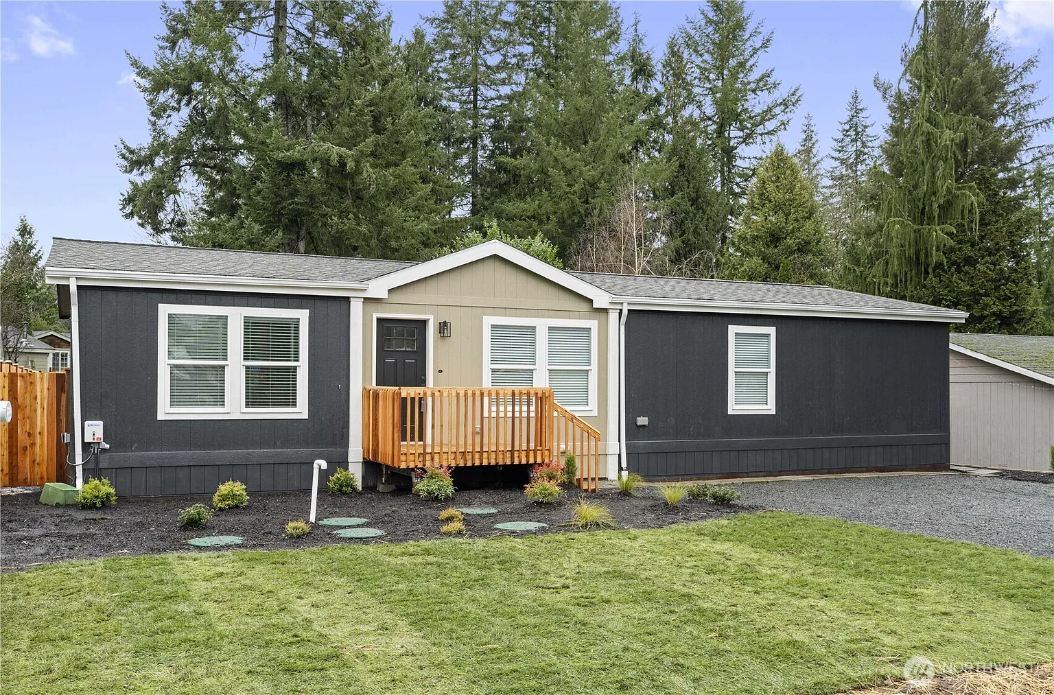 16232 Jordan Way photo 1
