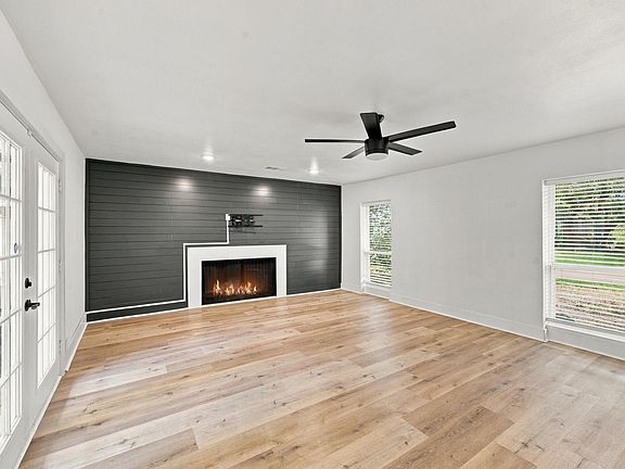 3rd image of 10613 Willowisp Dr