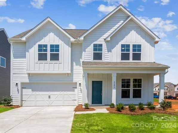 8606 Acadia Pkwy, Sherrills Ford, NC 28673