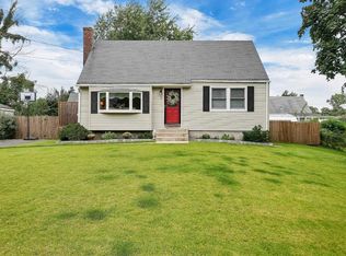 3 Van Steuben Rd, Fishkill, NY 12524