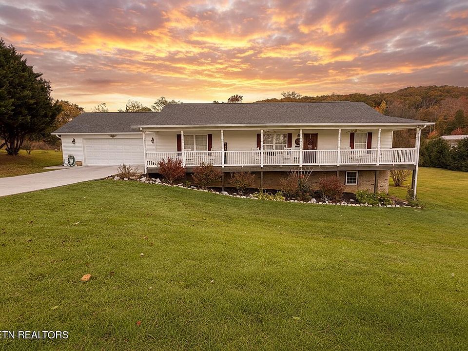 1st image of 158 Sunny Dale Ln