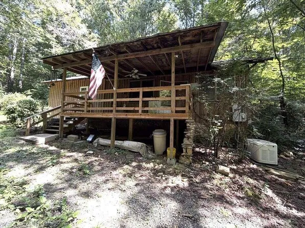 202 Standing Rock Ln, Ellijay, GA 30540