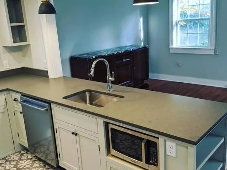 36 Charlotte St #2 — Photo 10
