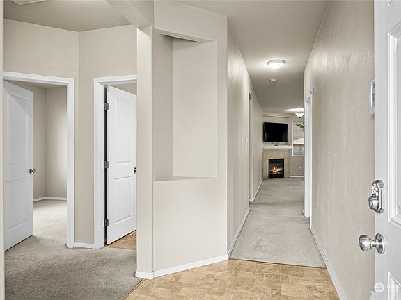 3rd image of 1910 198th Street E