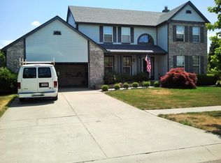 4724 Longridge Ct, Grove City, OH 43123