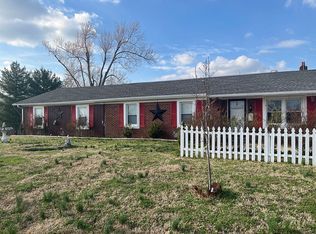 484 Highland Rd, Red Boiling Springs, TN 37150