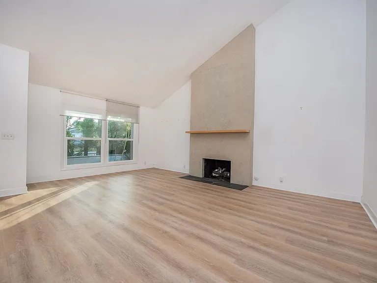 9941 Hot Springs Dr — Photo 4