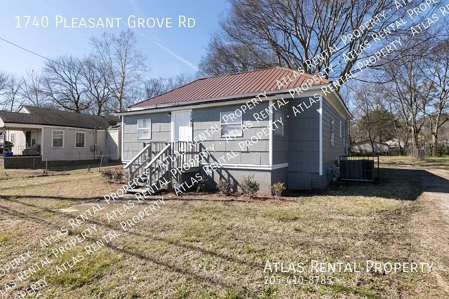 Renovated 2BR Beauty on Pleasant Grove Rd Modern Finishes & Appliances Included — Photo 2