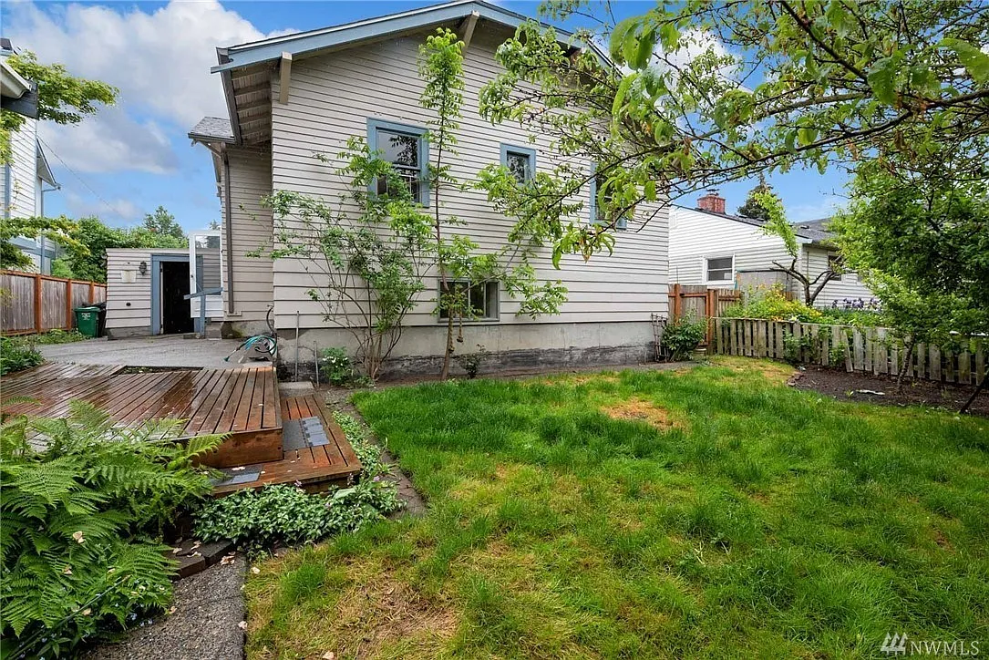 2 bed, 1200 sqft, $2,400 — Photo 2