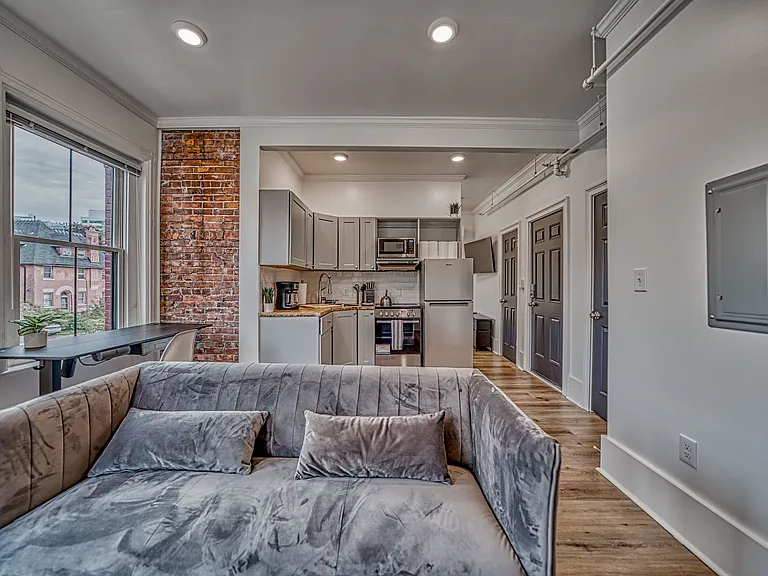 46 Allen St #3 — Photo 19