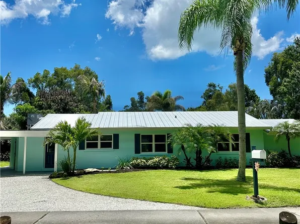 450 28th Ct, Vero Beach, FL 32968