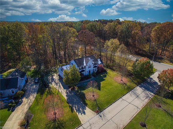 2nd image of 5601 Londonairy Blvd