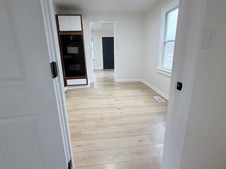 20 Calvin St — Photo 12