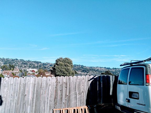 5th image of 5200 Panama Ave #A